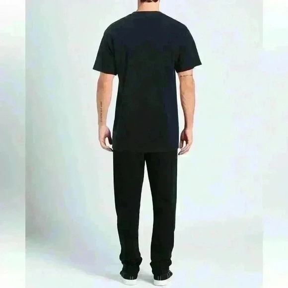 Men’s Graphic 917 Black Logo Tee size Small New with tags - Picture 4 of 4